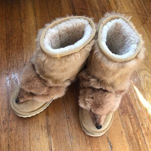 Winter boots. All natural.